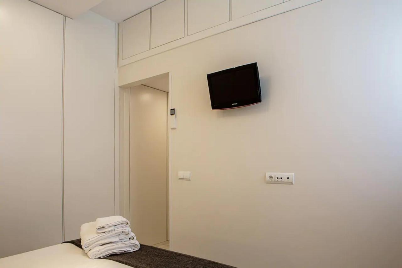 Ferienwohnung Charming Ribera Del Manzanares Madrid Exterior foto